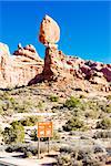 Balanced Rock, Arches National Park, Utah, USA