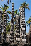 Wooden statues in the Puuhonua o Honaunau National Historical Park, Big Island, Hawaii, United States of America, Pacific