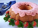 Strawberry bundt cake glazed