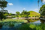 Tumuli park with its tombs from the Shilla monarchs, Gyeongju, UNESCO World Heritage Site, South Korea, Asia