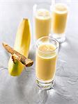 Banana-licorice smoothies