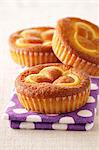 Small custard cakes