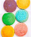 Round colored sponge bases