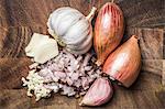 Ingredients for making green curry paste - onion, garlic