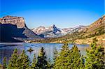 Landscape view of lake and mountain range in Glacier NP, Montana, USA