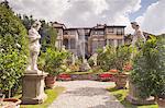 The gardens of Palazzo Pfanner in Lucca which date back to the 17th century, Lucca, Tuscany, Italy, Europe