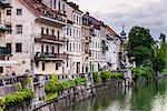 Old houses on the Ljubljanica River front, Old town, Ljubljana, Slovenia, Europe