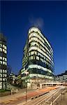 One London Wall from Foster and Partners was completed in 2004.
