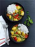 Chicken curry with mange tout, peppers and rice