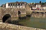 River Loch, St. Goustan harbour, and ancient stone bridge, Auray, Brittany, France, Europe