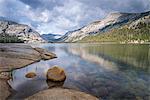 Tranquil Tenaya Lake alongside the Tioga Pass, Yosemite National Park, UNESCO World Heritage Site, California, United States of America, North America