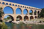 Pont du Gard, Roman aqueduct, UNESCO World Heritage Site, River Gard, Languedoc-Roussillon, southern France, France, Europe