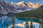 Moraine Lake and the Valley of the Ten Peaks, Rockies, Banff National Park, UNESCO World Heritage Site, Alberta, Canada, North America