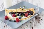 Gluten-free almond crêpes with quark and berries