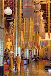 Monks at Wat Chedi Luang Worawihan temple, Chiang Mai, Thailand, Southeast Asia, Asia