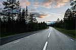 Sweden, Harjedalen, Ljungdalen, Road at dusk