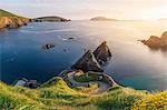 Dunquin pier (Dún Chaoin), Dingle peninsula, County Kerry, Munster province, Ireland, Europe.