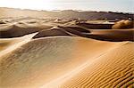 Niger, Agadez, Sahara Desert, Tenere, Kogo. Sand dunes in the vast Tenere Desert.