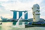Merlion statue, the national symbol of Singapore and its most famous landmark, Merlion Park, Marina Bay, Singapore, Southeast Asia, Asia