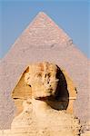 The Sphynx and the Pyramid of Khafre (Chephren), Giza, UNESCO World Heritage Site, near Cairo, Egypt, North Africa, Africa