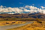 Road and Dunstan Range, Manuherikia Valley, Central Otago, South Island, New Zealand, Pacific
