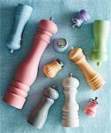 Pepper mills in different shapes, sizes and colours