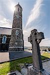 Dunlewy (Dunlewey), County Donegal, Ulster region, Ireland, Europe. Old church and High Cross.