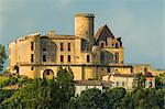 Chateau de Duras castle, originally a 12th century fortress but by the 18th century was a retreat, Duras, Lot-et-Garonne, Aquitaine, France, Europe