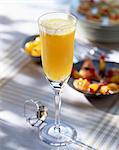 Mimosa (a champagne cocktail)