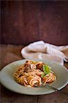 Linguine with meatballs in tomato sauce