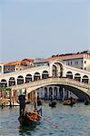 Gondola at Rialto Bridge, Venice, UNESCO World Heritage Site, Veneto, Italy, Europe