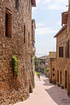 A street in San Gimignano, UNESCO World Heritage Site, Tuscany, Italy, Europe