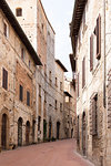 A street in San Gimignano, UNESCO World Heritage Site, Tuscany, Italy, Europe