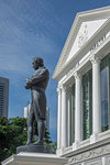 Statue of Sir Stamford Raffles and Victoria Theatre, Singapore, Southeast Asia, Asia