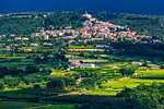 Bonnieux, Luberon Valley, Provence-Alpes-Cote d'Azur, Provence, France.