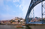 Ponte Dom Luís I spanning Douro River, Porto, Portugal