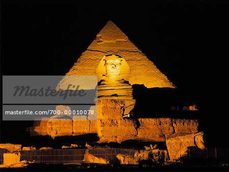 Sphinx and Pyramid of Chephren Giza, Egypt