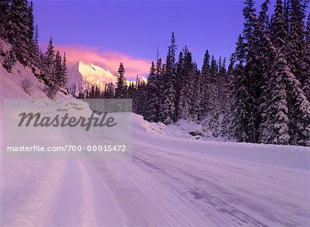 Sonnenuntergang, der Maligne Lake Road Jasper Nationalpark Alberta, Kanada