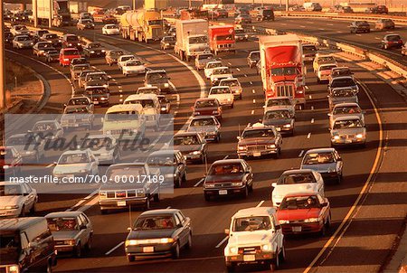 Trafic sur l'autoroute #401, Toronto, Ontario, Canada