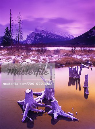 Dawn Mont Rundle et le parc des lacs Vermilion (Alberta), Canada