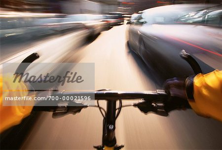 Vélo dans la circulation
