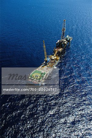 Vue aérienne de Offshore Oil Rig Sarawak, Malaisie