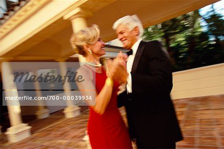 Älteres Paar in formale Abnutzung