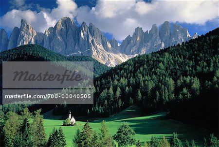 Saint Johann Church, Dolomites, Val di Fune, Italie