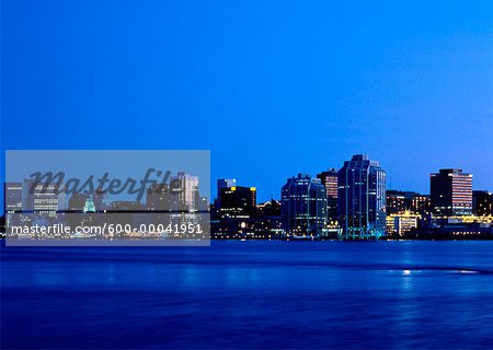 Die Skyline der Stadt bei Nacht Halifax, Nova Scotia, Kanada