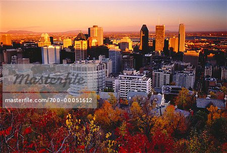 Toits De La Ville De Mont Royal à Lautomne Au Coucher Du