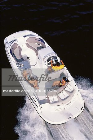 Vue aérienne des gens en bateau sur l'eau, Florida, USA