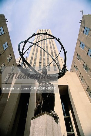 Atlas Statue at Rockefeller Center, New York, New York, USA