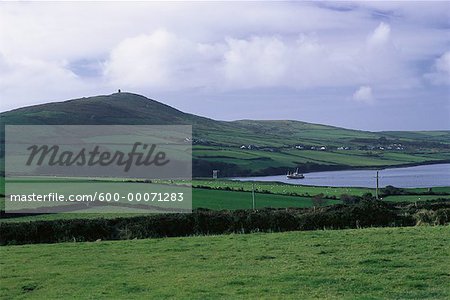 Überblick über Landschaft und Wasser, Halbinsel Dingle, Irland