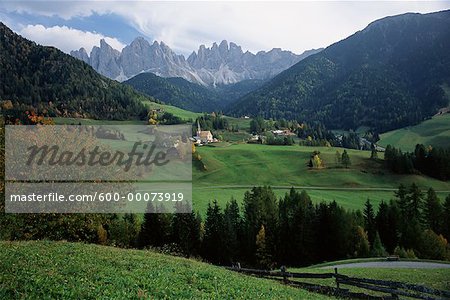 Dolomites et paysage, St. Magdalena, Italie